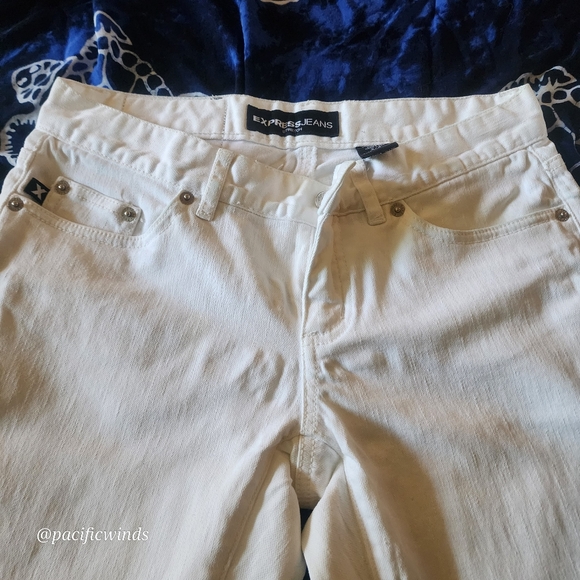 LOW RISE STRETCH WHITE STRAIGHT LEG! SIZE 3/4 (27") EXPRESS        c2 - Picture 6 of 12